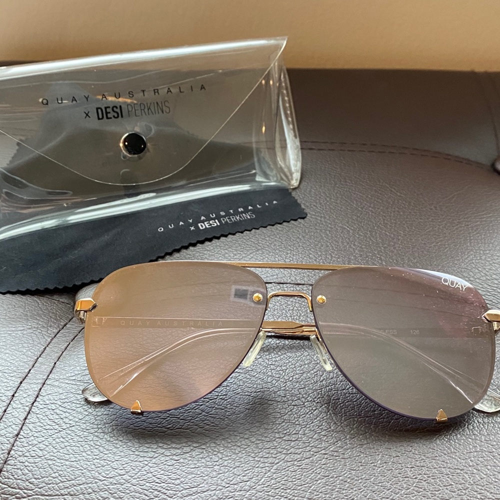 Quay x Desi Perkins High Key Frameless sunglasses
